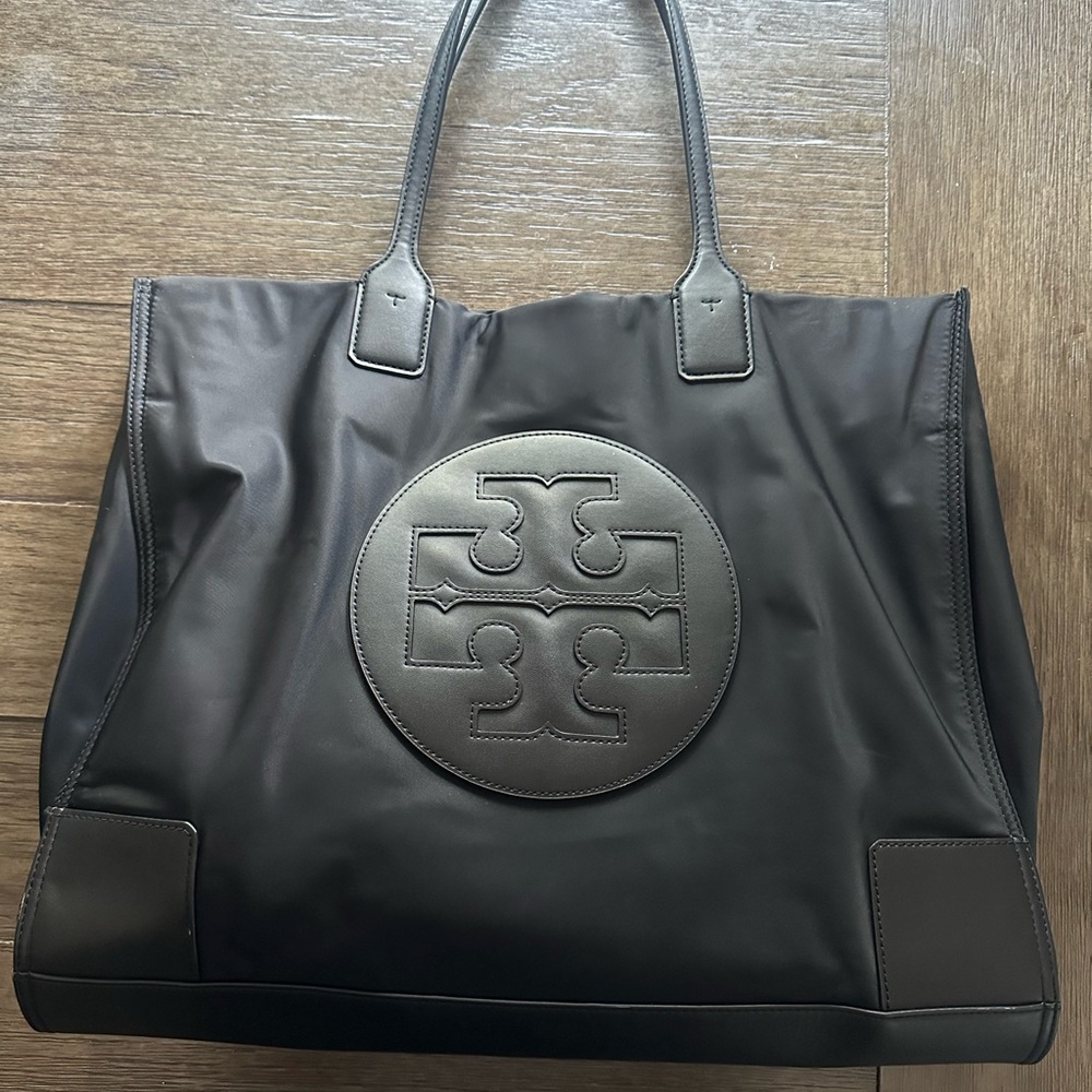 Tory Burch Black Leather Tote with Logo Medallion